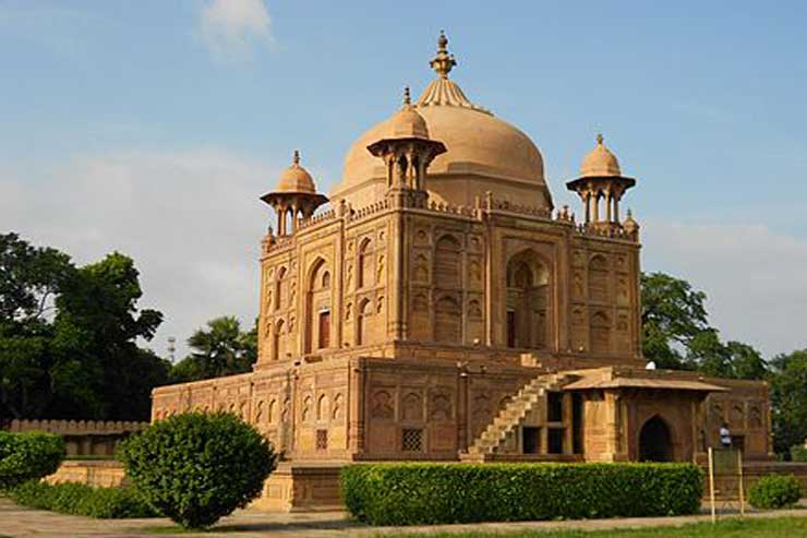 Varanasi Allahabad Chitrakoot Tour Package